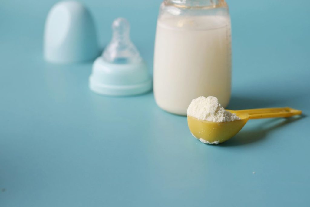 Interdiction de la gomme de cellulose dans les préparations pour nourrissons